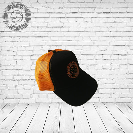 Cappellino con visiera curva